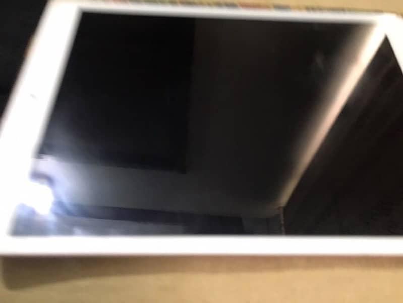 ipad 8 gen up for sale 10/8 only WhatsApp contact 03052673516 3