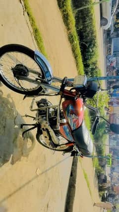 honda motorcycle 2011 model 10/10 condition