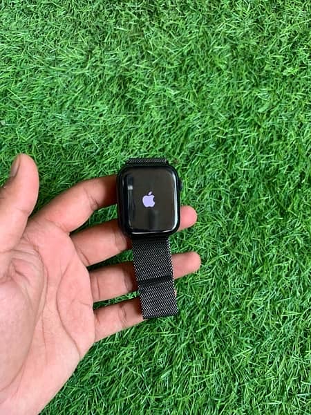 iPhone watch series 7 5