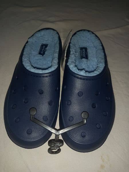 crocss slippers 2