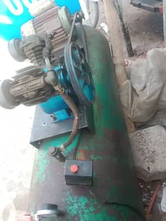 Used Air Compressor 500 pound