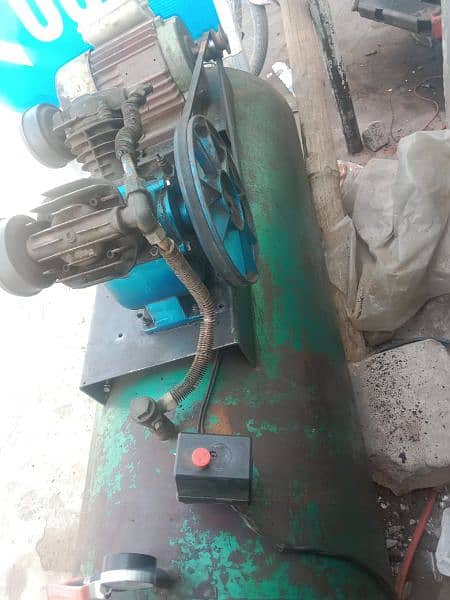 Used Air Compressor 500 pound 0