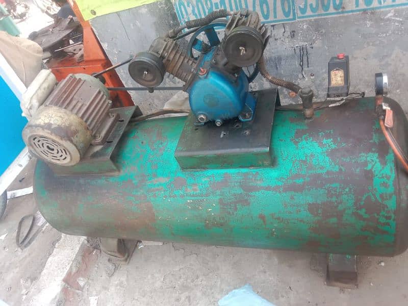 Used Air Compressor 500 pound 1