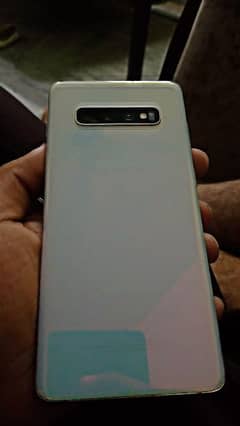 SAMSUNG S10+