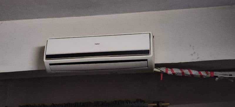 Haier AC with outer 0