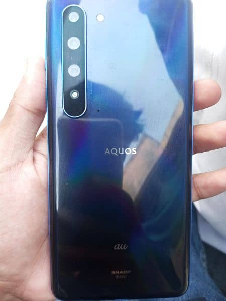 sharp aquos R5G 0