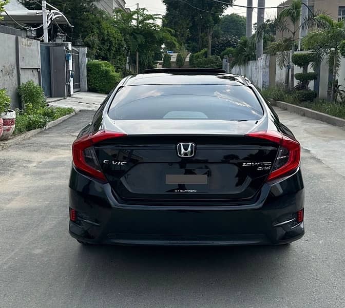 Honda Civic Oriel 2017 1