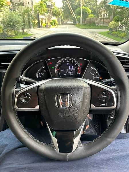 Honda Civic Oriel 2017 6