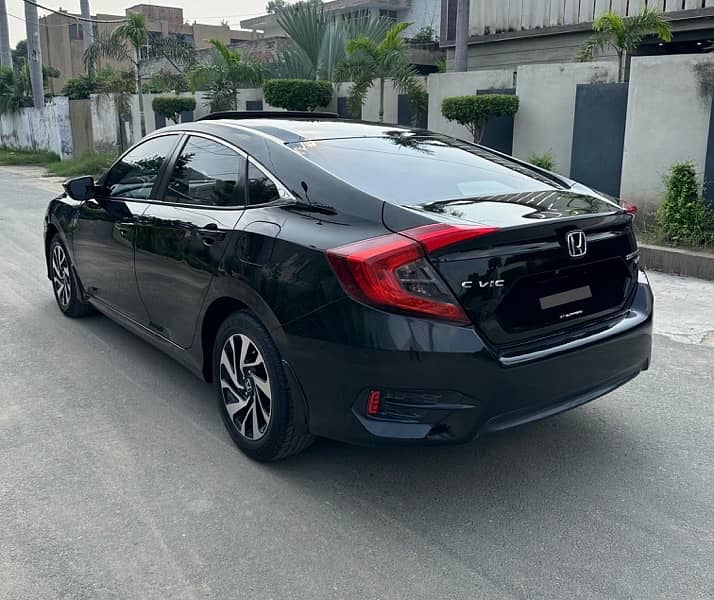 Honda Civic Oriel 2017 8