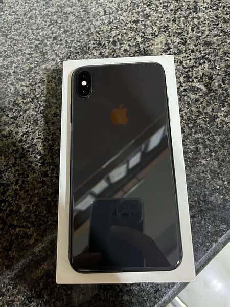 i phone xs Max Pta Approved 64 Gb 2