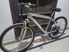 Panasonic cat mountain almuniam bicycle 10/10 condition 0