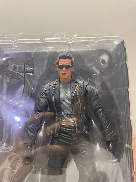 Neca Terminator Action Figure Marvel Dc Mcfarlane mafex legends 3