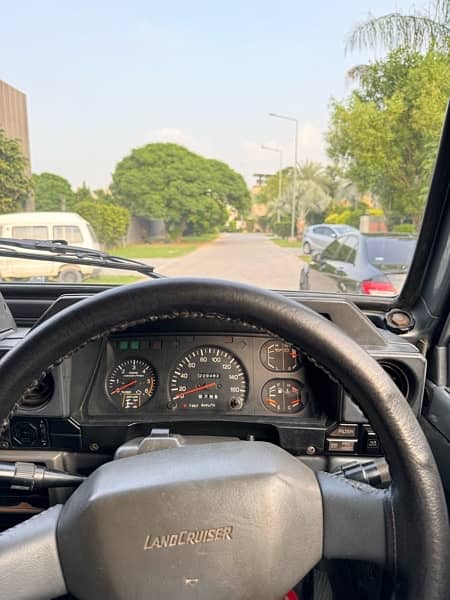 Toyota Land Cruiser 1989 RKR SOFTOP 2024 REGISTERED 4