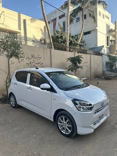 2021 Daihatsu Mira GSA3 Pearl White 0