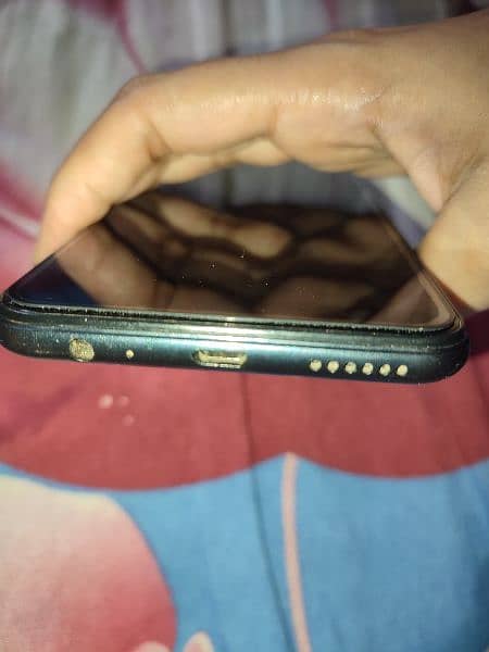 Infinix Hot 10 4/64 4