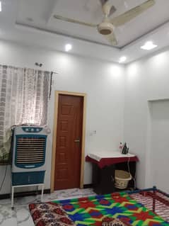 5 Marla Upper Portion With Gas For Rent