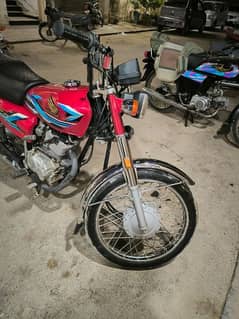 Honda CG-125 2024