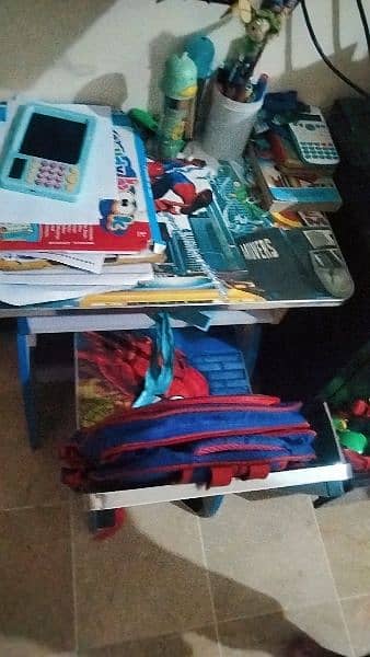 study table for kids 1