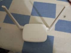 Tenda WiFi Router/	Modem