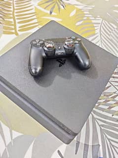 Ps4 Slim 500 GB with box