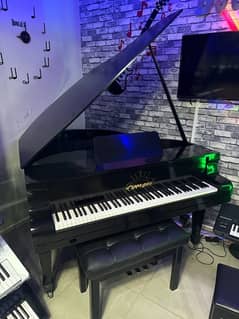 digital 88 keys piano available at boorat out let