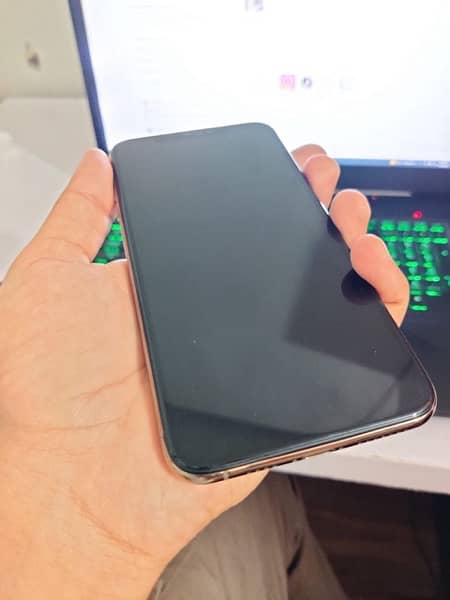 iphone xs max 3