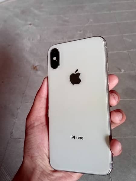 iPhone X 10/10 condition ok factory unlock ha 1