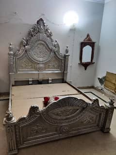 chinyuti king bed for sale