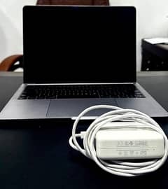 MACBOOK