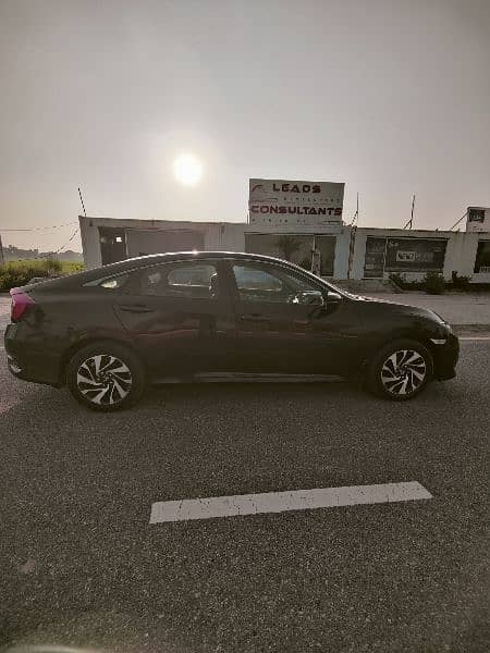 Honda Civic VTi 2016 3