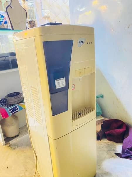 water dispenser ha bhot acha chalta ha kabi koi kam nhu kar waya 2