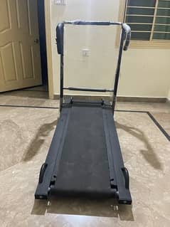 New manual treadmill