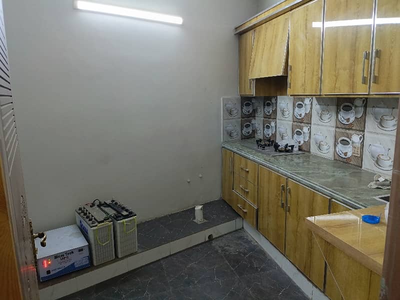 3th Floor Flat Available For Rent In Johar Town Near Doctor Hospital 4