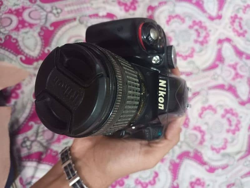 Nikon D3300 with 18-55 lens (Photo plus Video) 0