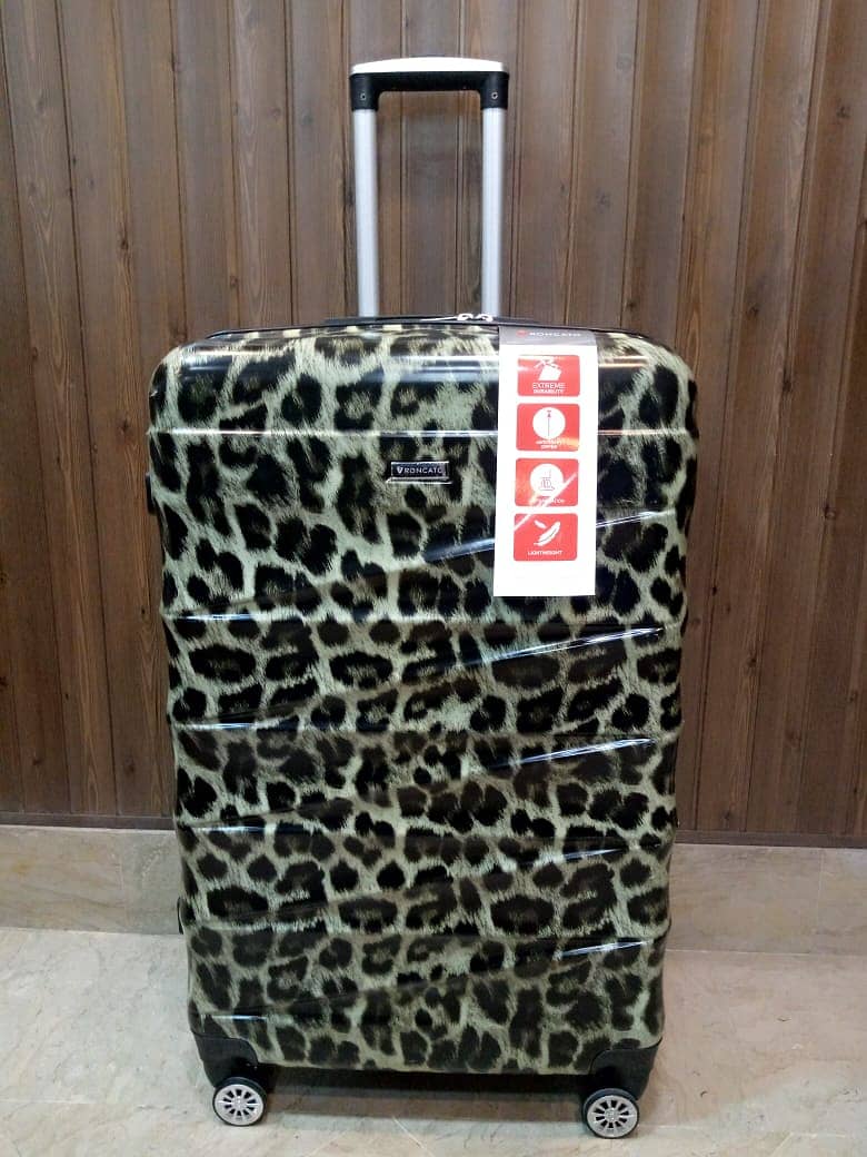 Digital Print Luggage Bags|Travel bags| travelling trolley 8