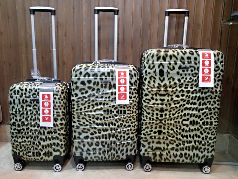 Digital Print Luggage Bags|Travel bags| travelling trolley 11