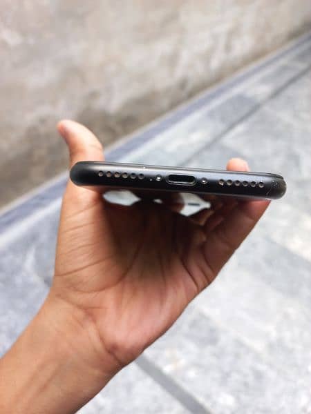 iphone 7 10/10 condition  non pta 3