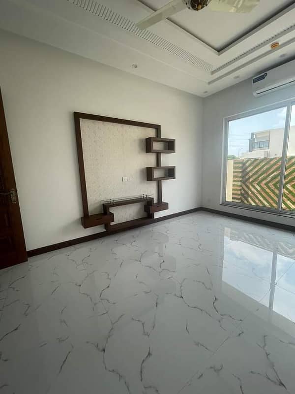 1 Kanal Super Out House Prime Hot For Rent Dha Phase3 18