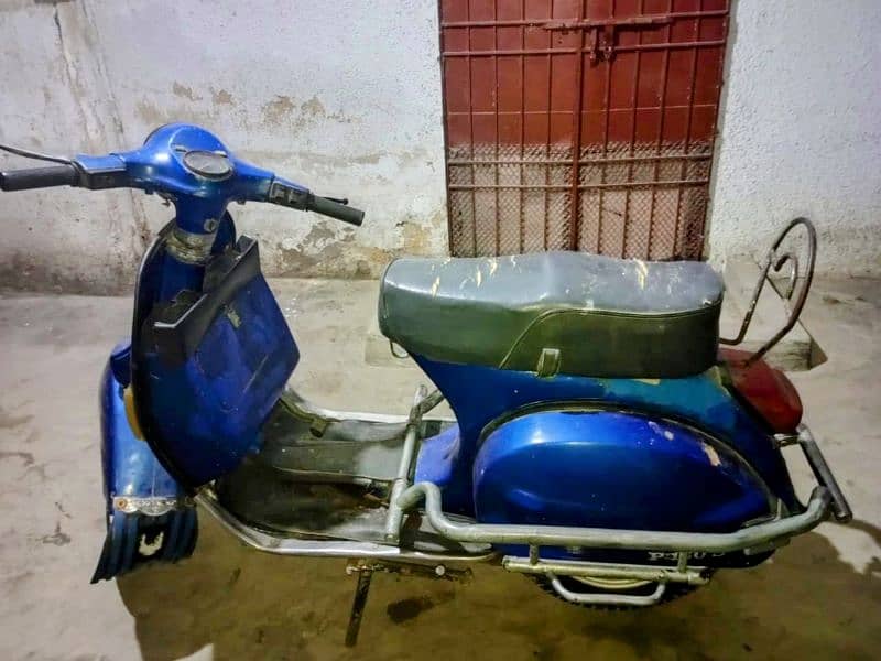 VESPA SUPER 03353976192 2