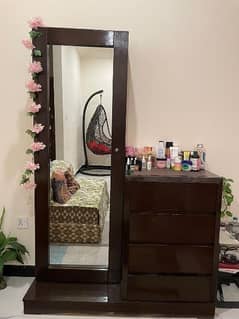 dressing table available for sale in Islamabad