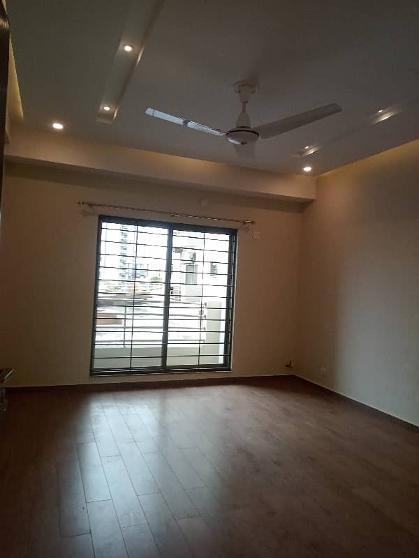 3 Bed Apartment Available For Rent in Askari 11 Lahore 6