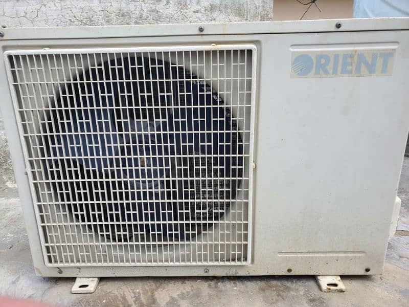 Orient ac 1.2ton working condition me ha non inverter 3