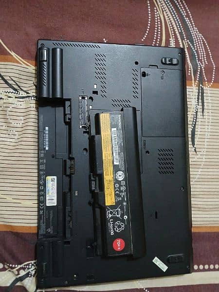 Lenovo Thinkpad workstation W530 Laptop 8 GB ram, 2gb graphics card 17