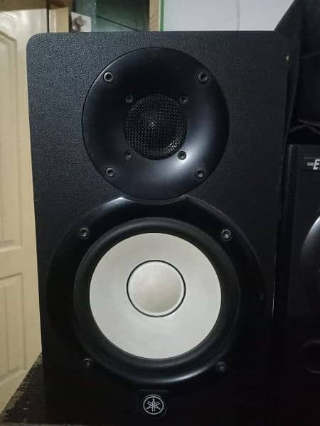 Yamaha HS 5 monitor speaker first hand used 1