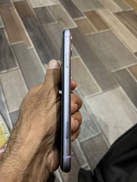 iphone 11 pta approved 128gb with box 3