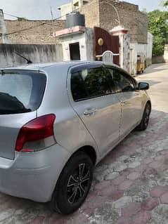 Toyota Vitz 2007