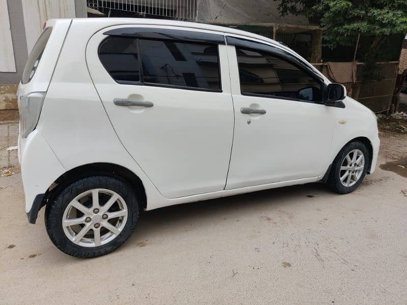 Daihatsu Mira 2014 5