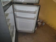 refrigerator 0