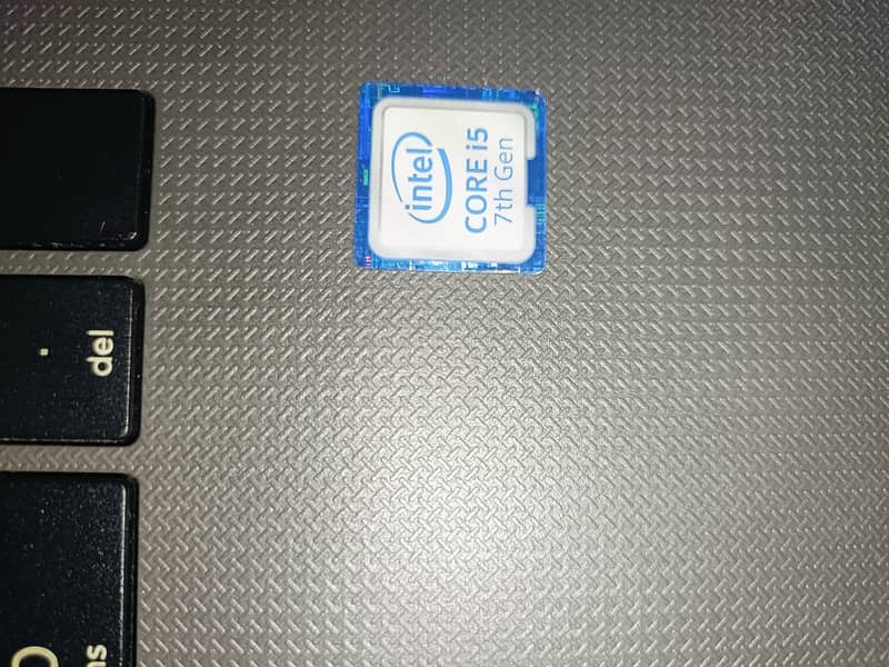 Core i5 , 7 generation in good condition all accessories available HP 3