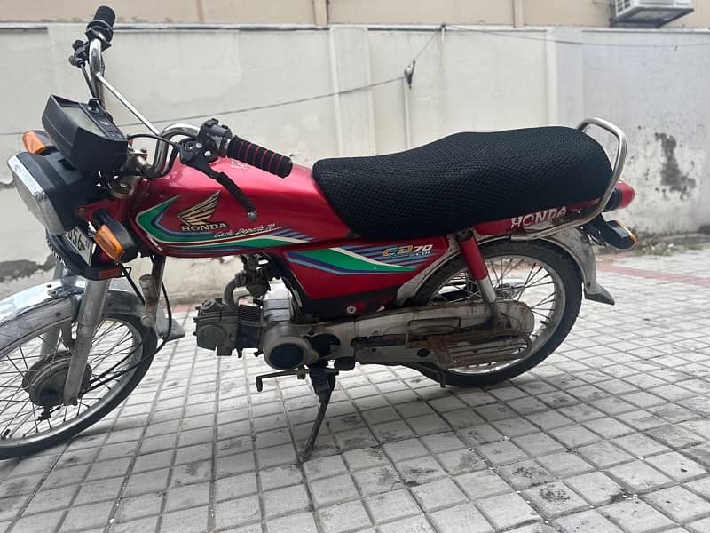 Honda CD 70 2017 3